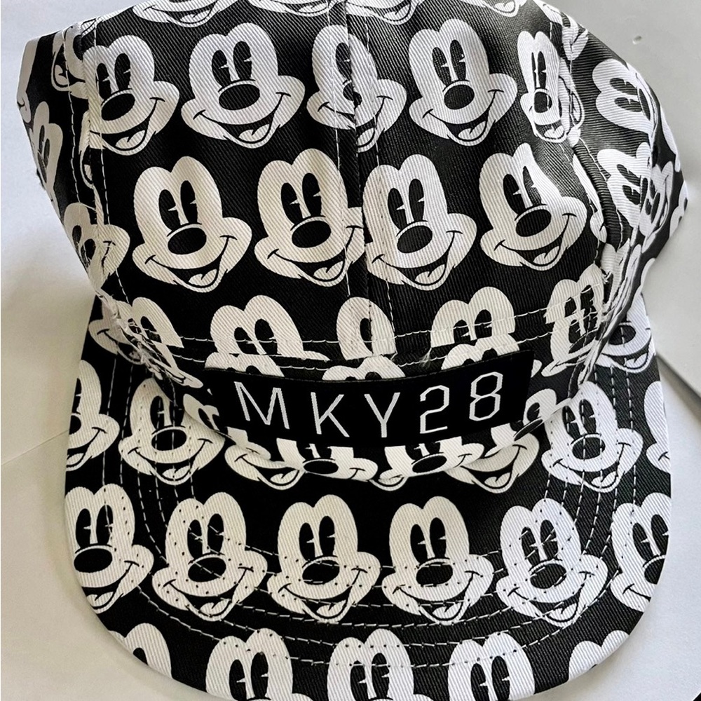 Disney mickey hat